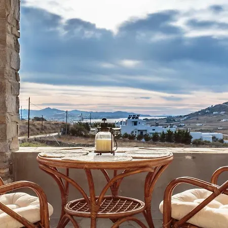 Helen Parikia (Paros)